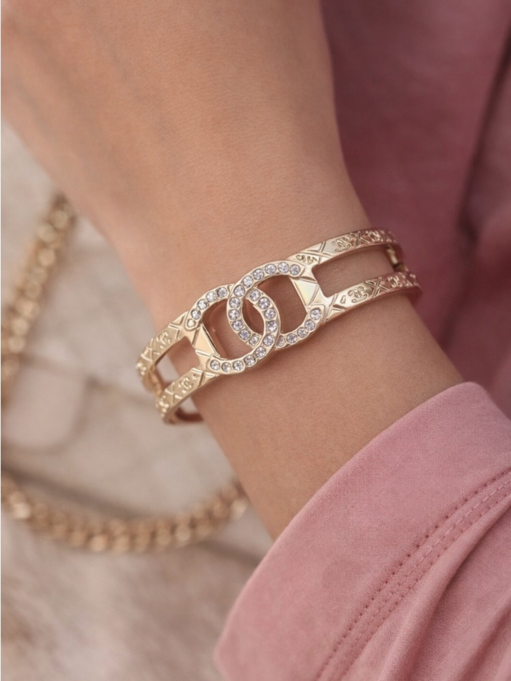Chic Gold Bracelet with Crystal Detailing.  Includes gift box.